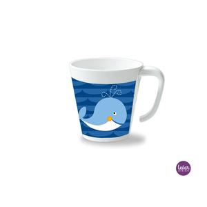 Kinderbecher mit Henkel, Wal | Henkelbecher groß, 325 ml,  Ø 9,7 cm, Höhe 10 cm | Artikelnummer: henkwal -1