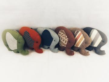 K1-09-4 Hellblau gestreifte Ohren