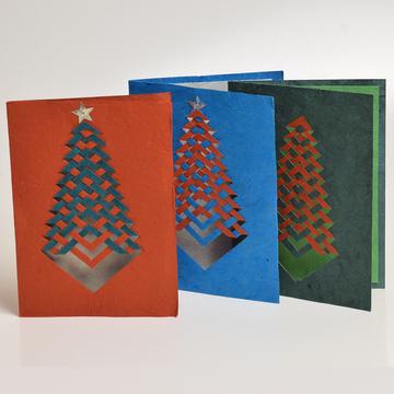 Grußkarte – Weihnachtsbaum mit Flechtband Lokta Papier – versch. Farben – 15,5 x 11cm – 10g