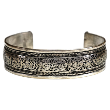 Armreif aus unedlem Metall