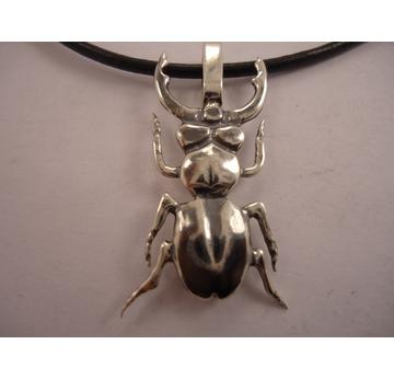 Schöner Krabbelkäfer in 925 Silber mit Lederkette  |  | Artikelnummer: 31947830