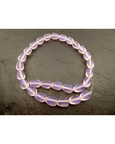 1 Strang  Glasperlen in tropfenform  opalisierend |  | Artikelnummer: C25