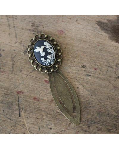 Lesezeichen mit einem Cameo  | Kolibri | Artikelnummer: 0013