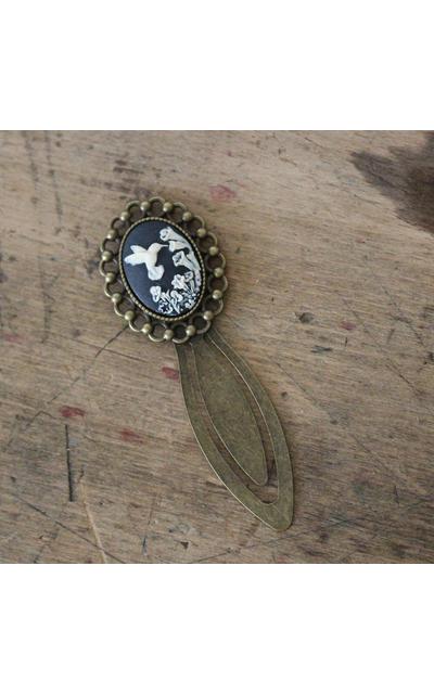 Lesezeichen mit einem Cameo  | Kolibri | Artikelnummer: 0013