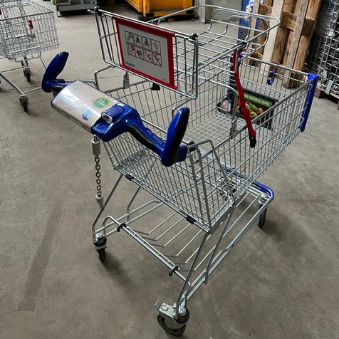 Wanzl D155RC35 mit Maxi-Cosi-Halterung, blau | gebrauchter Einkaufswagen | 142 Liter | Artikelnummer: EKW-WZ-G-D155RC35-MAXI-BLAU