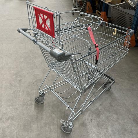 Wanzl D155RC35 mit Maxi-Cosi-Halterung, rot-grau | gebrauchter Einkaufswagen | 142 Liter | Artikelnummer: EKW-WZ-G-D155RC35-MAXI-ROT