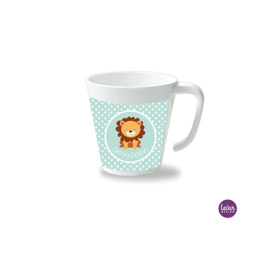 Kinderbecher mit Henkel, Löwe  | Henkelbecher groß, 325 ml,  Ø 9,7 cm, Höhe 10 cm | Artikelnummer: henkbechloedo2 -3