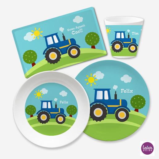 Kindergeschirr Set 4 teilig, Traktor  | Brettchen, Becher, und 2 Teller mit Namen aus Melamin, BPA frei | Artikelnummer: kisettrakrot -1