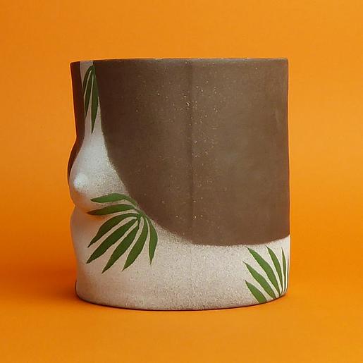 Boob-Pot with Leaves