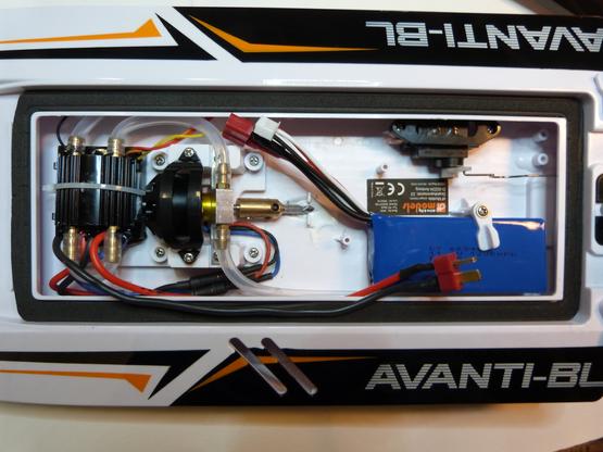Power Brushless Boot Avanti | Spitzengeschwindigkeit bis zu 45 km/h | Artikelnummer: 3650