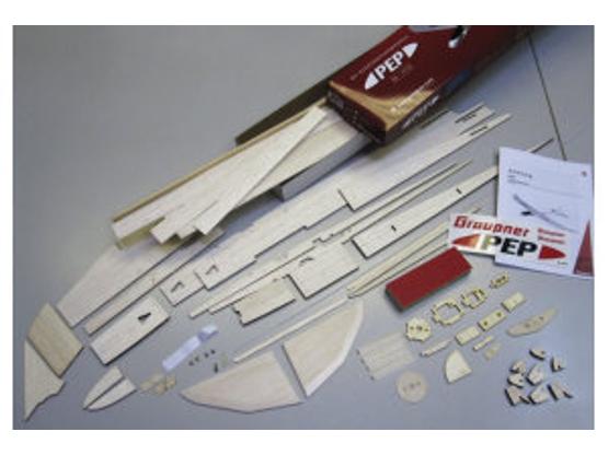RC-Elektroflugmodell PEP Graupner | Artikelnummer: 4318