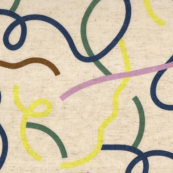 Japanischer Baumwoll-Leinen-Canvas mit dynamischem Linienmuster in modernen Farben. Ideal für Taschen, Accessoires und grafische Nähprojekte.