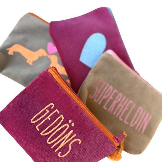 Frau Heidelberg Kosmetiktasche S taupe SUPERHELDIN rosa