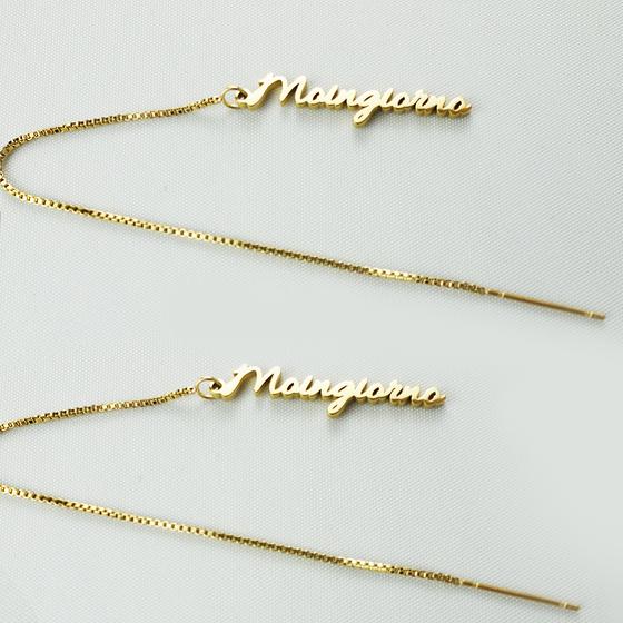 goldmarie MOINGIORNO Schriftzug Ohrringe - Stahl vergoldet - 3cm 