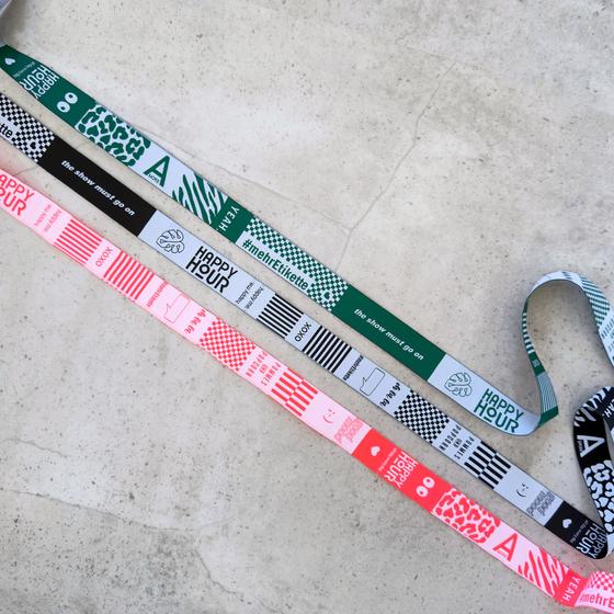 mehrEtikette Signature Band Label Band bei Spreefee kaufen