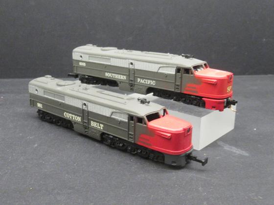 Con-Cor 1400 315 US Diesellok Alco PA-1 Cotton Belt 981 mit Motor für Spur N