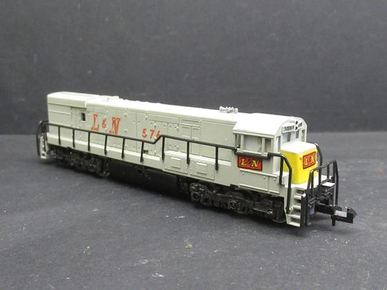 Minitrix 2016 US Diesellok GE U28C N Nr. 576 L & N Louisville & Nashville Railroad grau Spur N