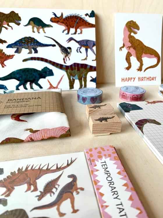 Temporary Tattoos, Dinosaurier