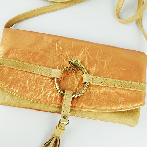 goldmarie Handtasche & Portemonnaie SNAKE WALLET - mit Fransenbommel - Painted Edition - Leder vintage kupfer metallic