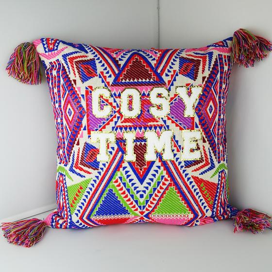 goldmarie Deko Kissen COSY TIME - Ethno Stickmuser - pink-bund - 45x45cm - Unikat