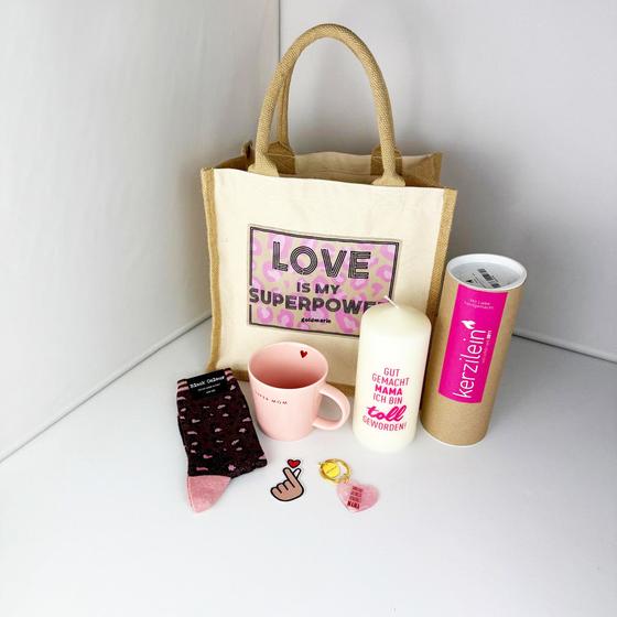 goldmarie Geschenktasche MAMA - Tasse  - Kerze - Socken - Schlüsselanhänger - Patch - Sticker 