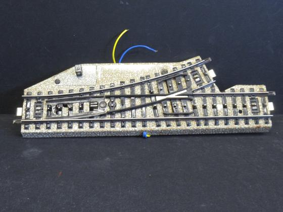 Märklin 5138 elektrische Weiche links R1