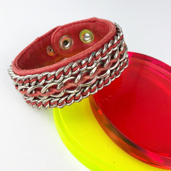 goldmarie Lederarmband Chain Kettenverzierung rot-silber
