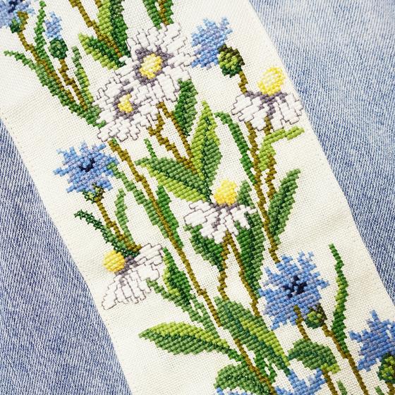 goldmarie Jeansweste LOVE PEACE MOIN - NR 06226 - Recycelt aus einer Jeansjacke - denim washed