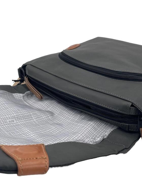 Aunts & Uncles SENDAI Japan Umhängetasche gravity grey