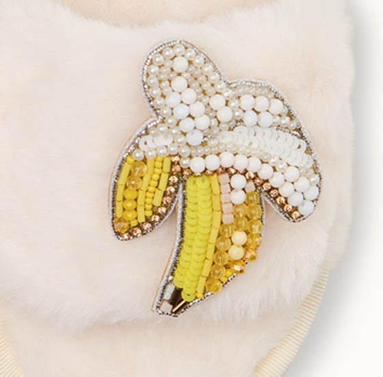 By Vivi. Brosche BANANE- für Slipper, Kleidung, Taschen und mehr - gelb-weiß