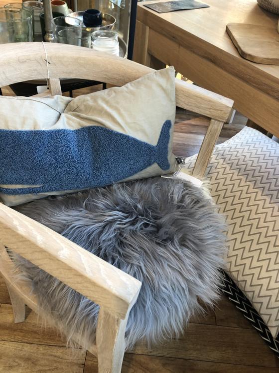 Sitzkissen Lammfell, rund, grau