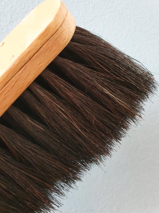 Stubenhandfeger / Hand  brush