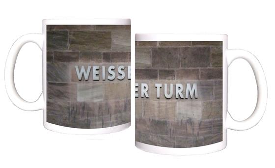 U-Bahn-Tasse Weisser Turm Nuernberg der Linien in der originalgetreuen Stations-Gestaltung -  angedunkelter monumentaler Kalksandstein mit silbergrauem Schriftzug in Grossbuchstaben