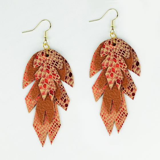 goldmarie Ohrringe LEAF BABE Leder Animal Print braun-rot metallic