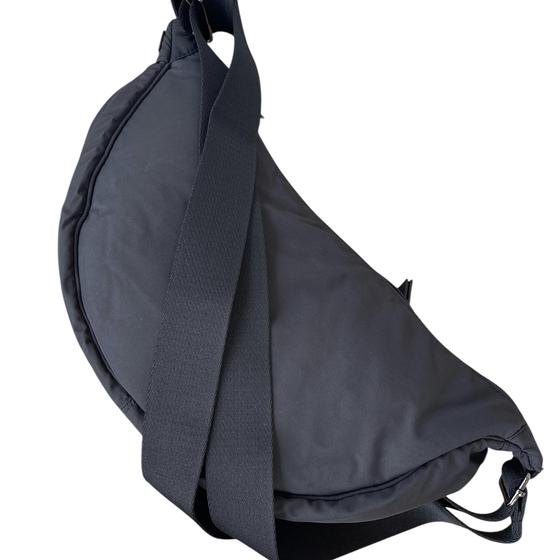 Calvia Puffer Moon Bag, Umhängetasche, schwarz