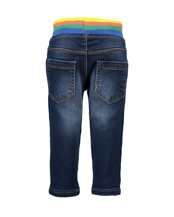 Schlupfjeans mit breitem bunten Bund und Kordelgürtel