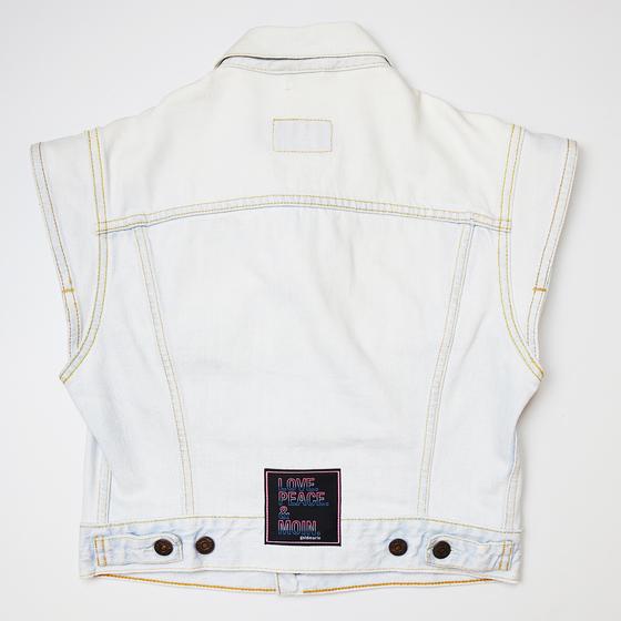 goldmarie Jeansweste LOVE PEACE MOIN - NR 35 - Recycelt aus einer Jeansjacke - denim weiß
