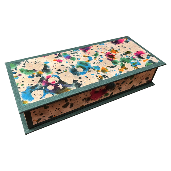 Stifteschachtel mit Magnetverschluss - Batikmuster, Daphne (Nepal)