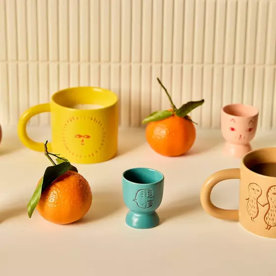 Peanut Mug von Donna Wilson