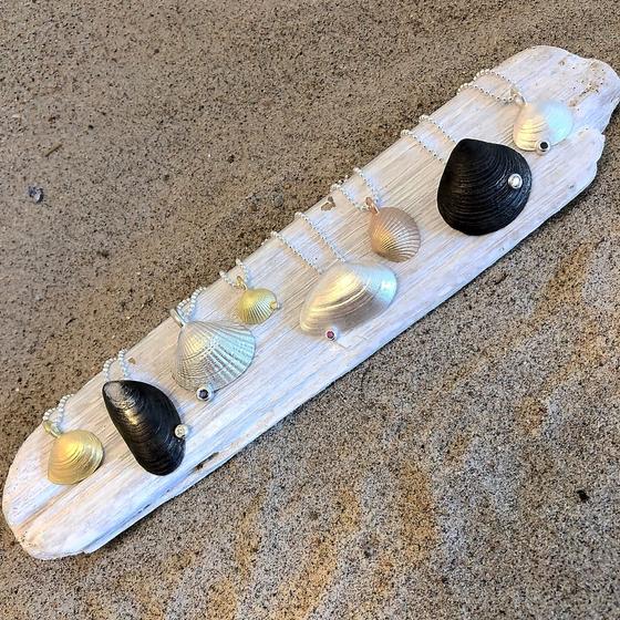 anhaenger-noerdliche-astarte-mit-brillant