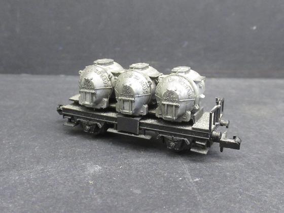 Arnold 0457 300 Containerwagen von Haus zu Haus 3 Kesselcontainer beladen Spur N