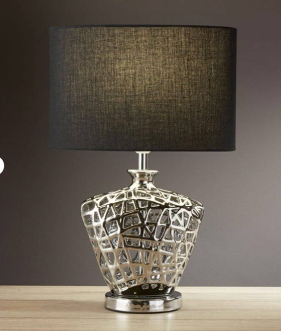 Lampe | Tischleuchte Network mit schwarzem Lampenschirm