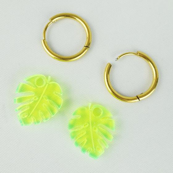 goldmarie Plexi Ohrringe Mini MONSTERA BLATT monstera - neon gelb - 2cm