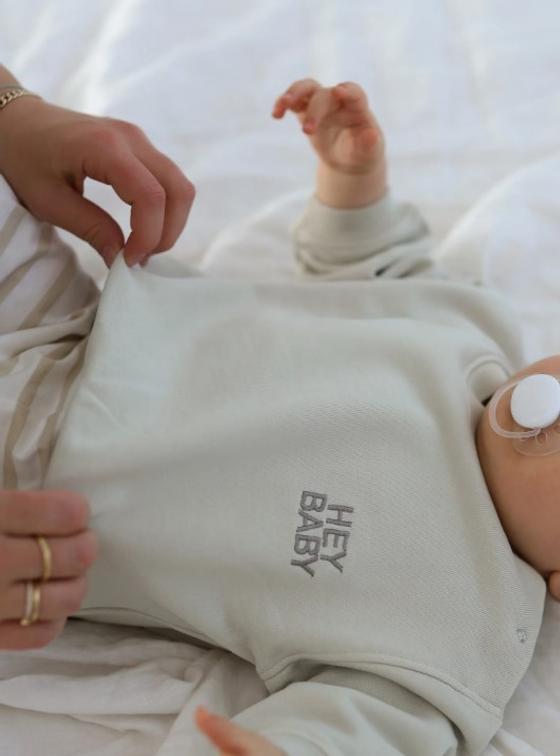 Famvibes Sweatshirt Hey Baby Beige Taupe