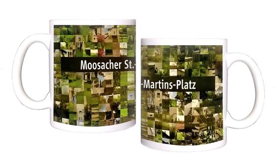 U-Bahnhof Moosacher St.Martins Platz Kaffeetasse - weiße Schrift auf schwarzem Streifen, vor Bildermosaik von der Umgebung
