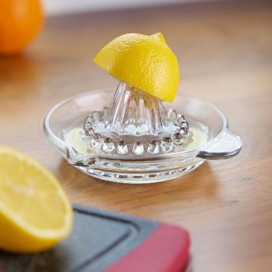 Zitruspresse aus Glas