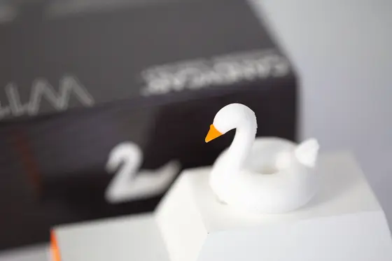 White Swan Wagon von Candylab