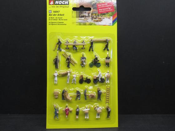 Noch 16047 Mega-Spar-Set Bei der Arbeit 24 Figuren und Zubehör Spur H0 OVP