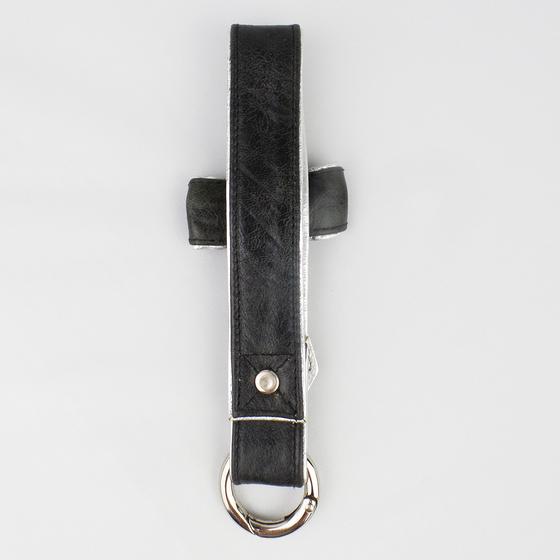 goldmarie Schlüsselanhänger LEDER SCHLEIFE schwarz-silber 