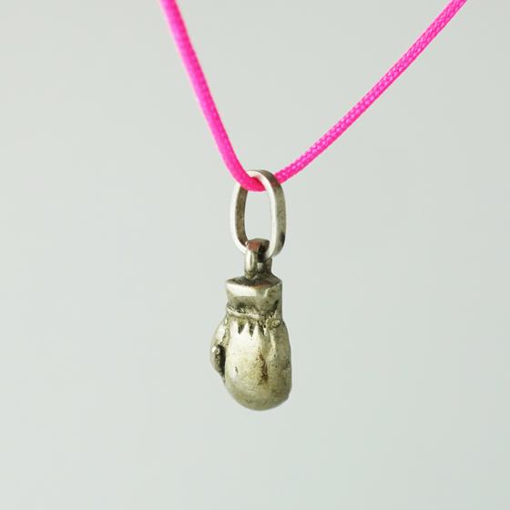 goldmarie Kette MINI BOXHANDSCHUH - 925er Silber - 1cm